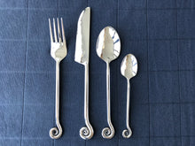 Load image into Gallery viewer, Cochlea 4 Piece Flatware Place Setting
